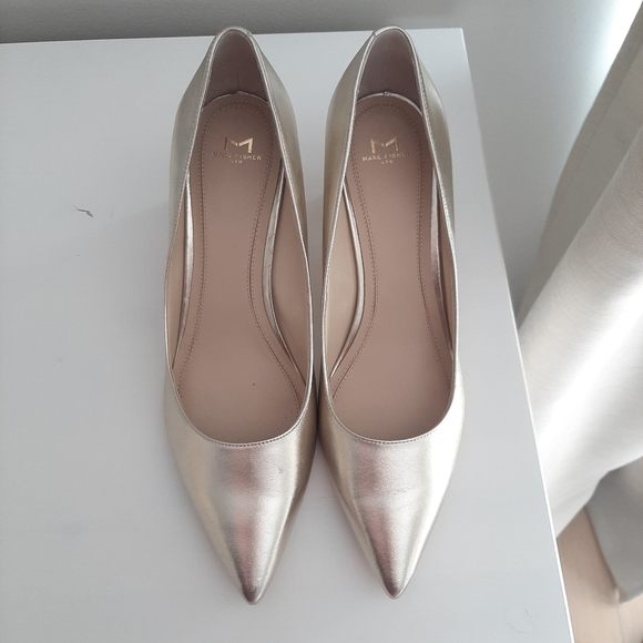 New Marc Fisher Gold Zala Heels 11 - Picture 9 of 15